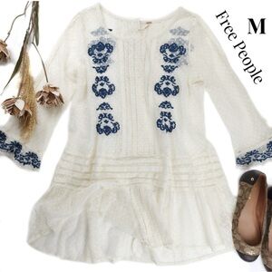 New Free People Embroidered Peasant Blue Cream Floral Pleated Tunic Sz M